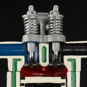 Eisco Four-Stroke Gas Engine Model - view 2