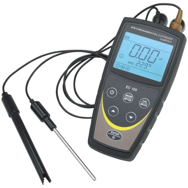 Oakton® EC 100 Portable Conductivity Meter Kit