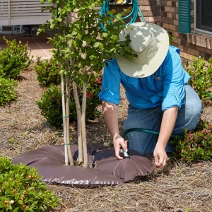 DeWitt Dew Right Tree Watering Donut - view 3
