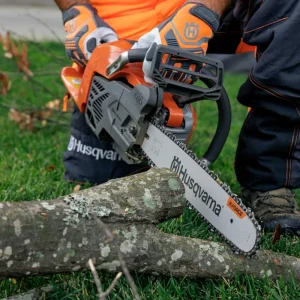 Husqvarna® 540 XP Mark III 16˝ Chainsaw - view 4