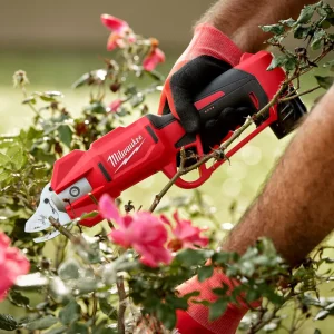 Milwaukee® M12™ Brushless Pruning Shears - view 3