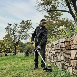 DeWalt 20V Max 13in Cordless String Trimmer Kit - view 3