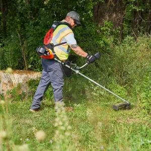 ECHO 56V Pro Brushcutter, w/ 5AH Battery & Rapid Charger - view 4
