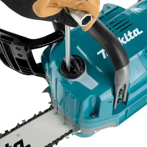 Makita 40V max XGT Brushless Cordless 18″ Chain Saw Kit - view 3