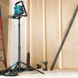 Makita 18V LXT Lithium Ion Cordless or Corded 20 L.E.D. Flood Light – MAK DML805 - view 3