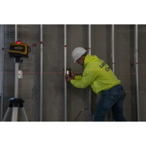 Spectra Precision HR1220 Laser Receiver / Detector for Pulse Type Red or Green Lasers with C61 Rod Clamp - view 3